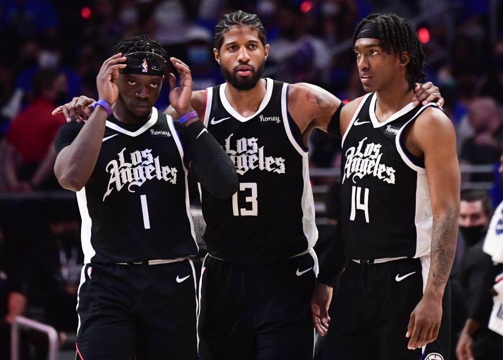 北青：马宁等3名中国裁判执法阿拉伯杯，是世界杯前重要考评（北青：马宁领衔三位中国裁判执法阿拉伯杯，系世界杯前关键考核）