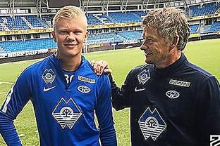 随着蓉城2-2，海港0-0，亚冠精英最新积分榜：中超三队包揽后三位（蓉城2-2、海港0-0后，亚冠精英积分榜更新：中超三队占据末三位）