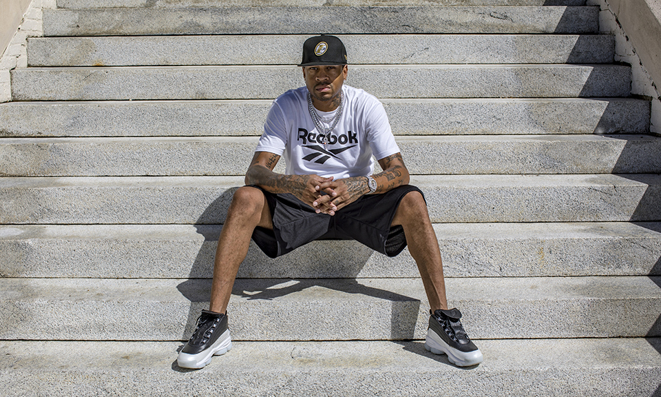 对乌奈-西蒙说了啥？恩里克打趣：别想进我带的国家队了（恩里克调侃乌奈-西蒙：别想入选我执教的国家队）