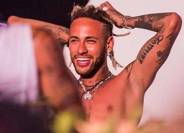 国安客场战平上港精彩瞬间（国安客场战平上港的高光时刻）