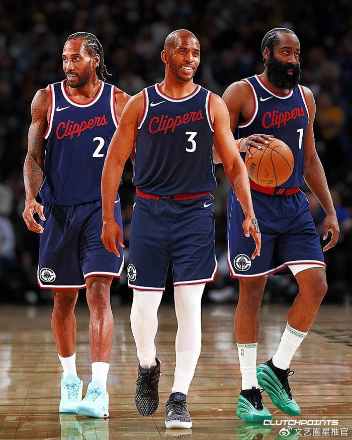 利物浦边锋强势发挥主宰比赛（利物浦翼锋火力全开统治全场）