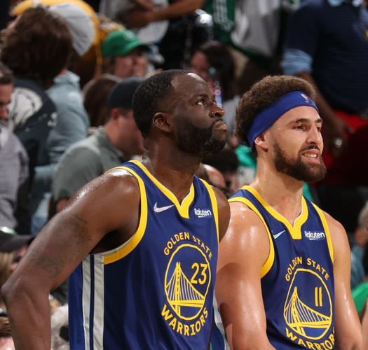 继姆巴佩之后，凯恩是本赛季第二位打入25球的五大联赛球员（凯恩25球达成，成本赛五大联赛继姆巴佩后的第二人）