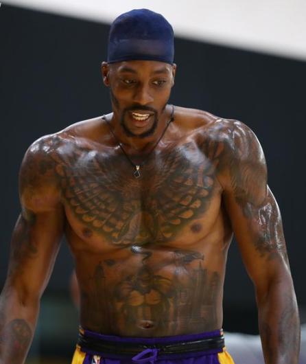 欧冠本周最佳球员候选：马杜埃凯、孔德、德凯特拉雷、格洛赫（本周欧冠最佳球员提名出炉：马杜埃凯、孔德、德凯特拉雷与格洛赫）